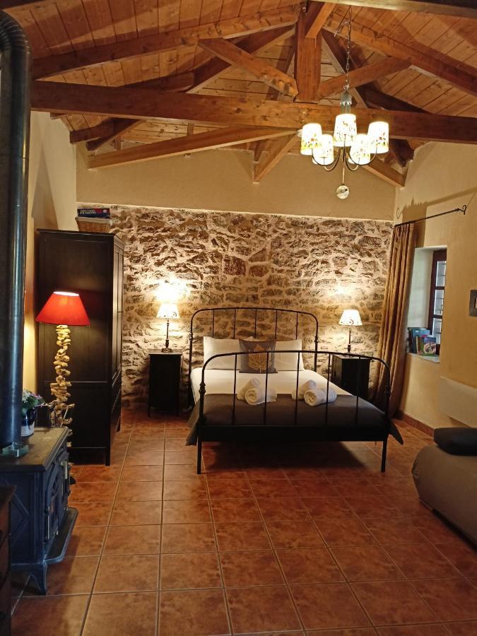 Theopetra Home Extérieur photo
